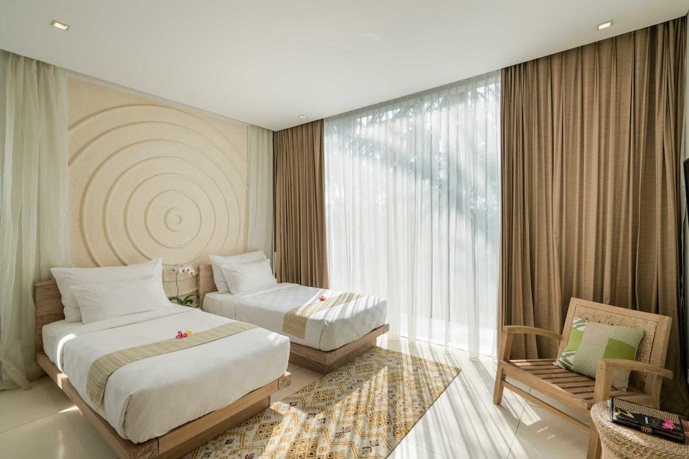 Svarga Resort Lombok Senggigi Exterior foto