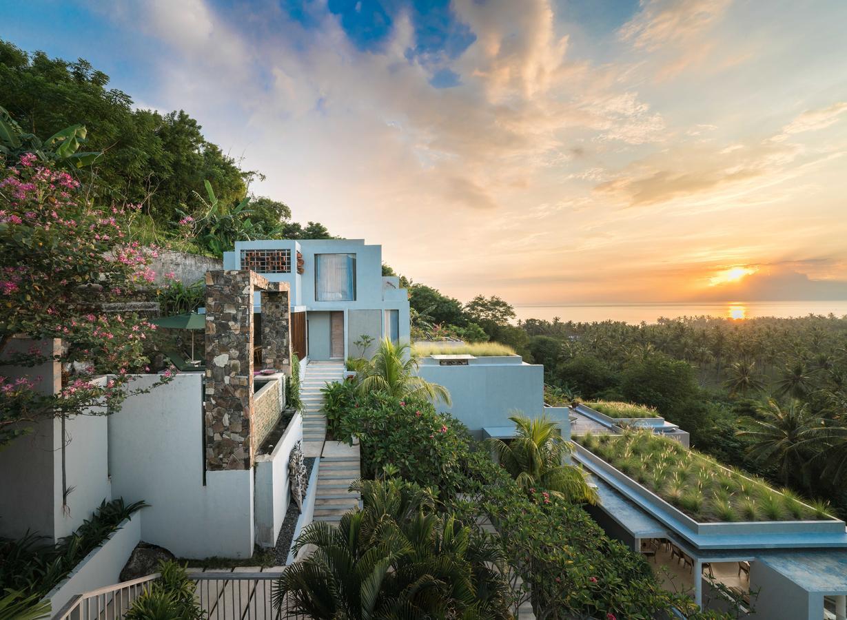 Svarga Resort Lombok Senggigi Exterior foto