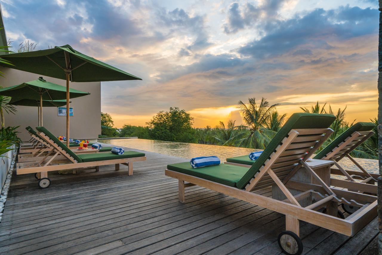 Svarga Resort Lombok Senggigi Exterior foto